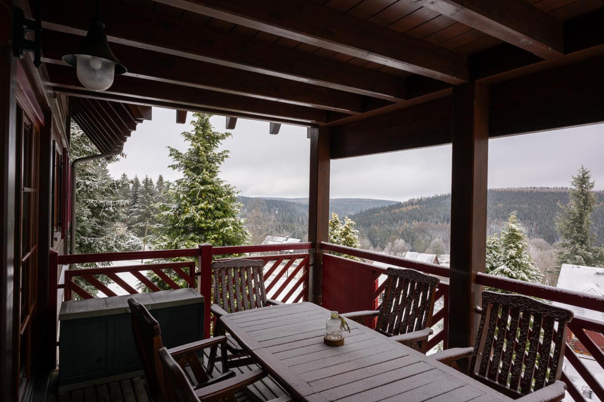 Ferienanlage Zum Silberstollen 2 Haeuser Am Berg Polderhof Und Weisseritzhuette Altenberg Buitenkant foto